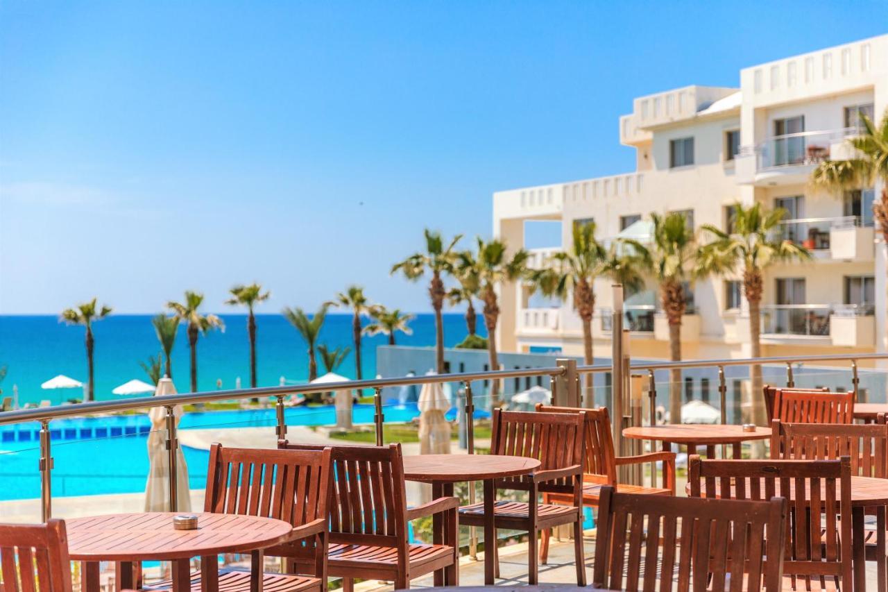 Blue Lagoon Kosher Hotel Paphos Exterior photo