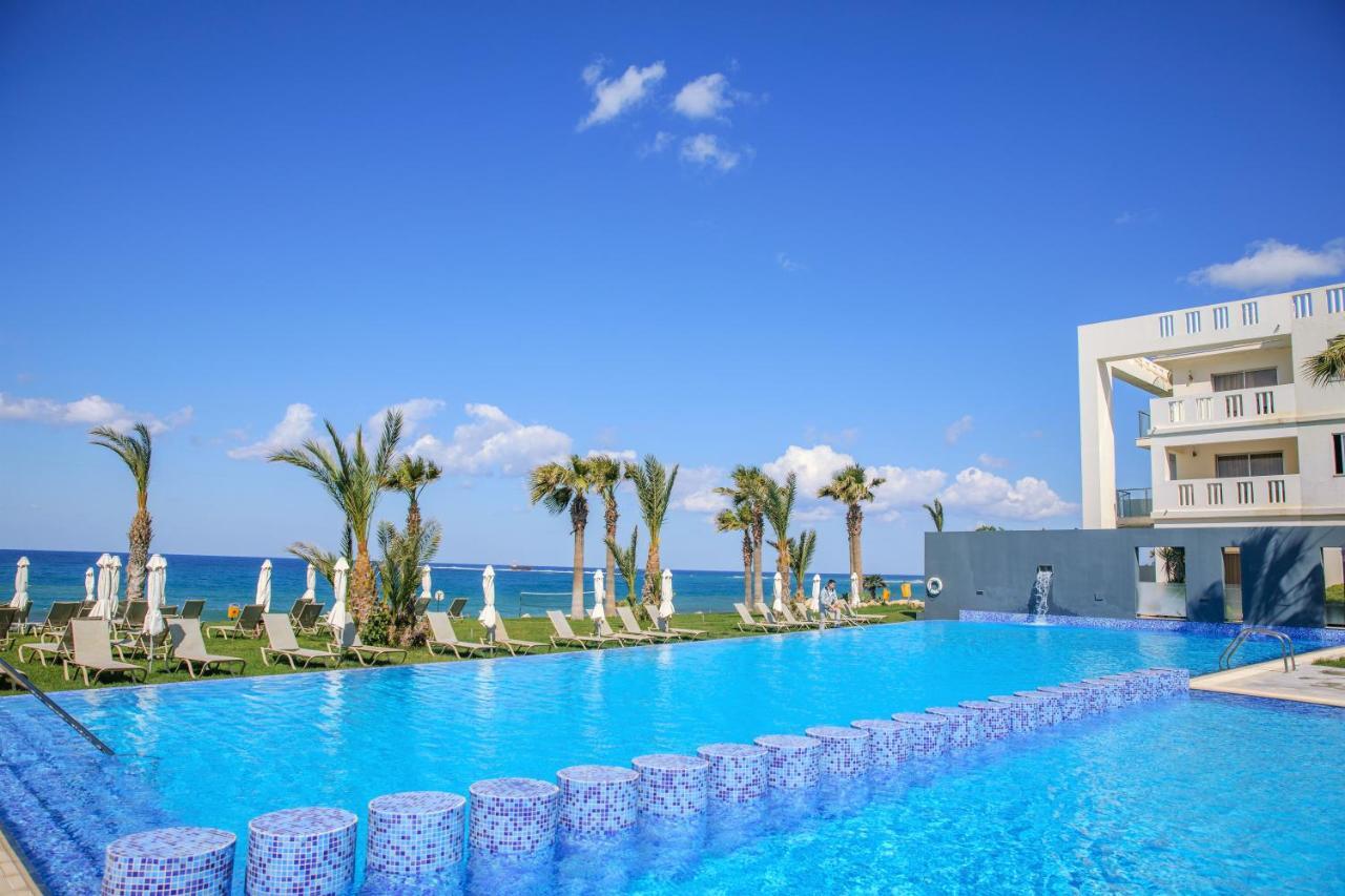 Blue Lagoon Kosher Hotel Paphos Exterior photo