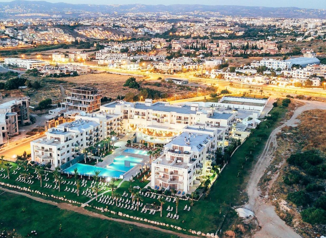 Blue Lagoon Kosher Hotel Paphos Exterior photo