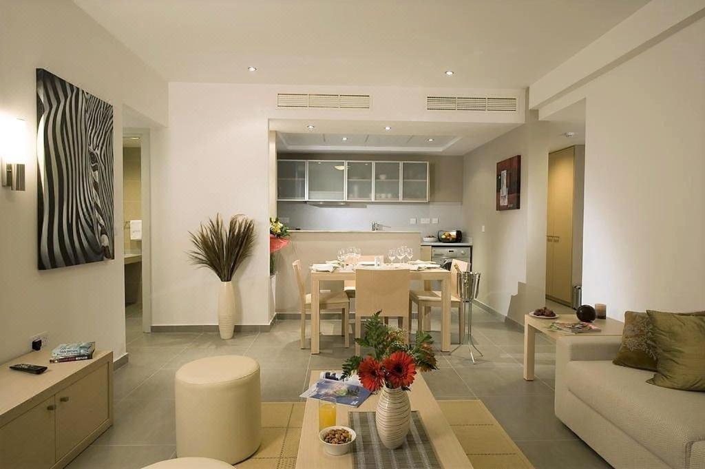 Blue Lagoon Kosher Hotel Paphos Exterior photo